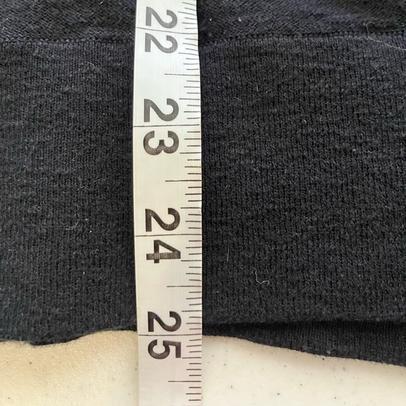 Vince Long Sleeve Sweater Sz M Black Cotton‎ Casual Minimalist Neutral - Picture 6 of 6